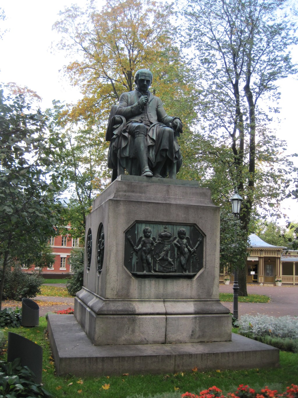 Estatua de Henrik Gabriel&nbsp;Porthan