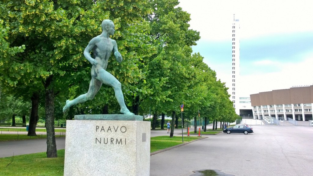 Estatua de Paavo&nbsp;Nurmi
